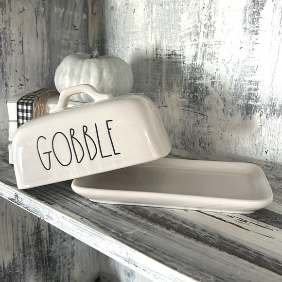 Rae Dunn GOBBLE butter dish - Picture 3 of 3